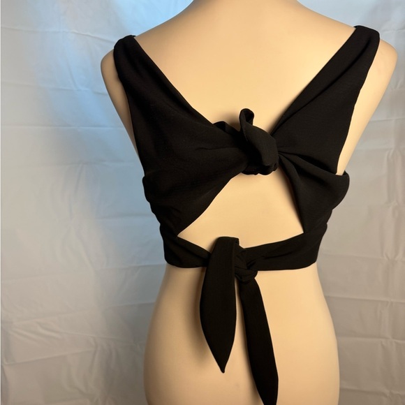 Silence + Noise Black Fitted Sleeveless Crop Tank Top - Picture 4 of 7